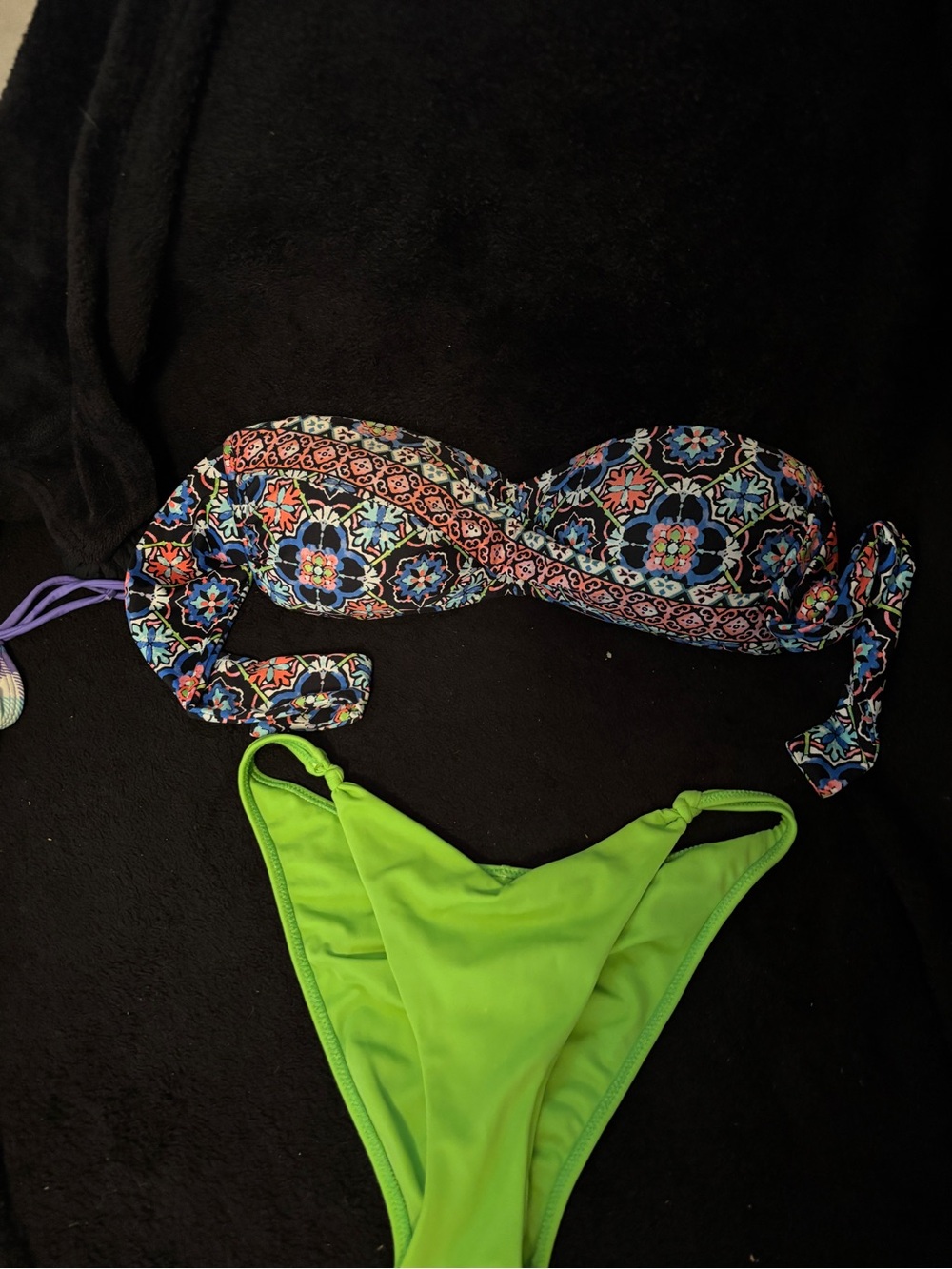 1Forever 21 & 1 La Blanca - Blue Green  Pattern Tops & 1 La Hearts Green Bottom